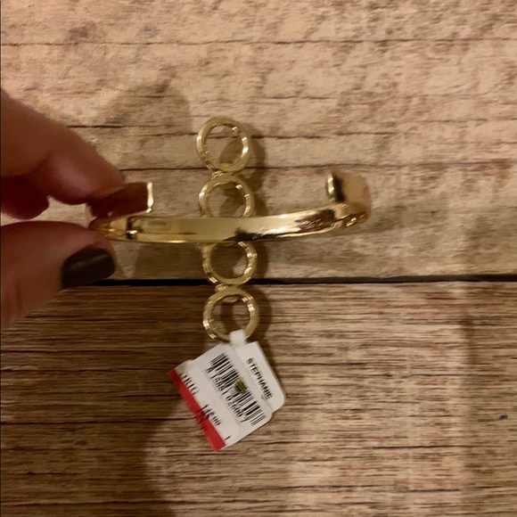 ⭐️Host Pick⭐️Stephanie Kantis Chantilly Cuff NWT - Picture 2 of 3